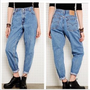Vintage Levi 550 jeans light wash
